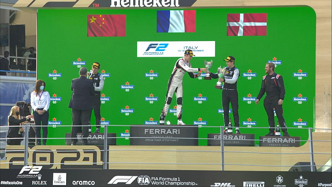 Тео Пуршер выиграл первую гонку Формулы-2 в Монце, Шварцман шестой после странного штрафа