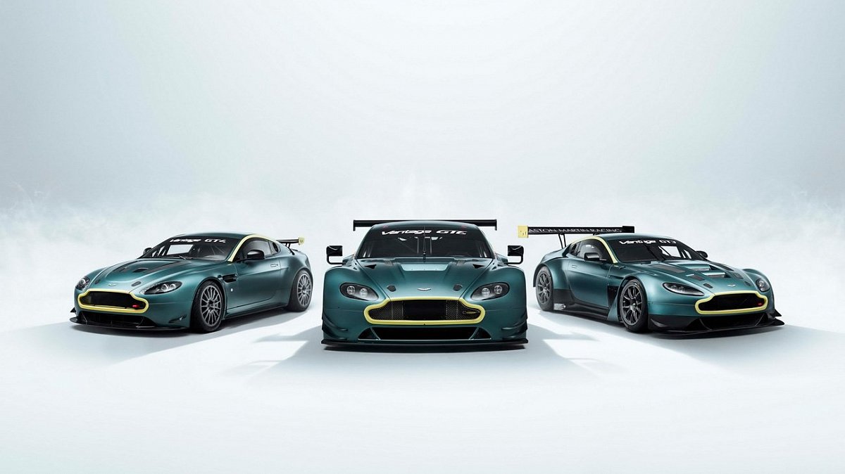 Aston Martin продаст коллекцию из трех эксклюзивных гоночных Vantage