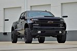 Chevy Silverado Jackal или достойный соперник пикапу Ford F-150 Raptor