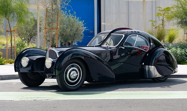 Аукционный дом Sotheby’s продает реплику загадочно исчезнувшего купе Bugatti