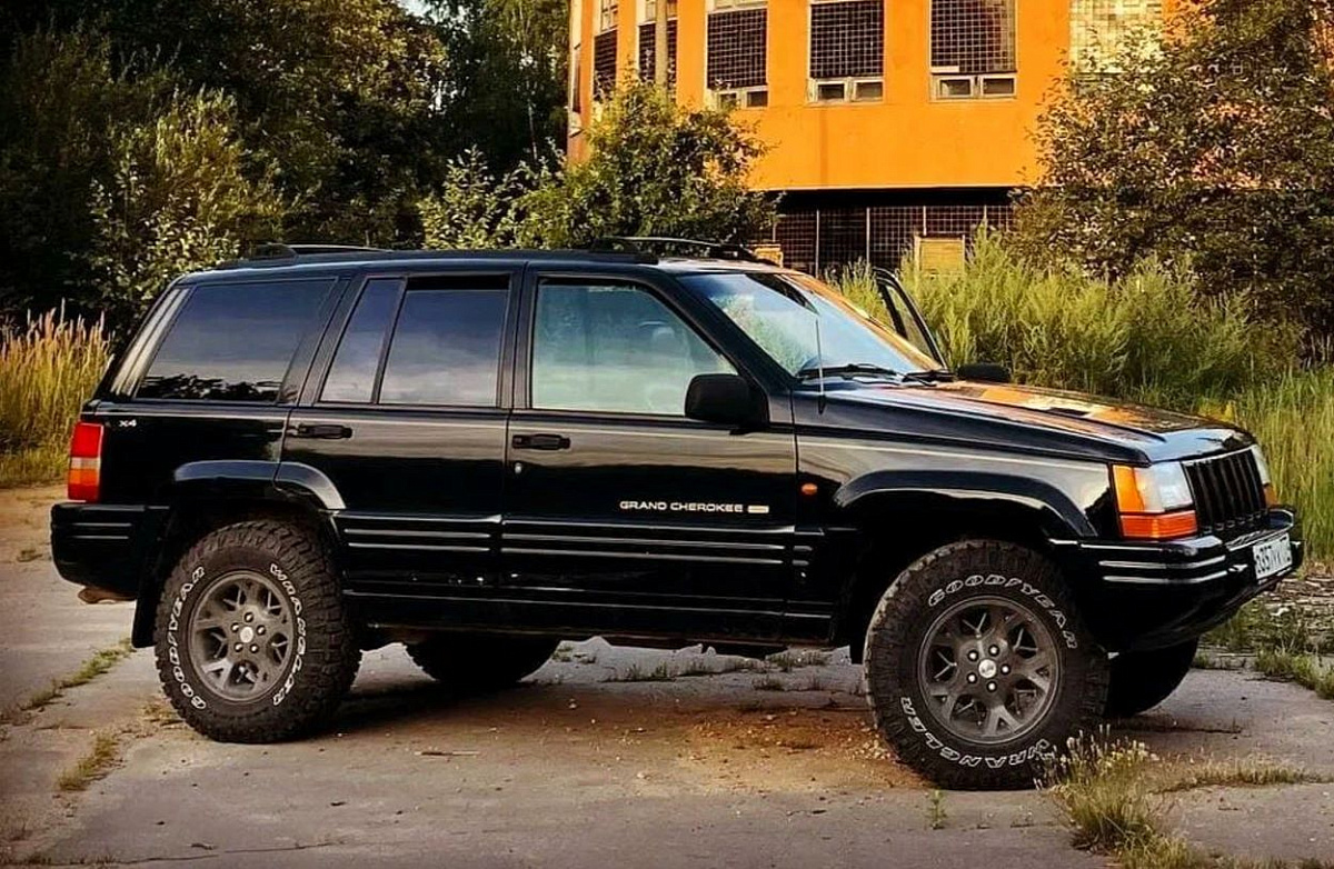 Внедорожная легенда 90-х: Почему «бандитский» Jeep Grand Cherokee ZJ и сегодня способен дать фору