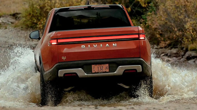 Первая модель Rivian R2 будет представлена в 2024 году по цене 3,4 млн рублей