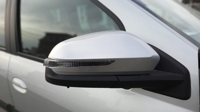 Завод АВТОВАЗ начнет оснащать автомобили LADA боковыми зеркалами с датчиком температуры