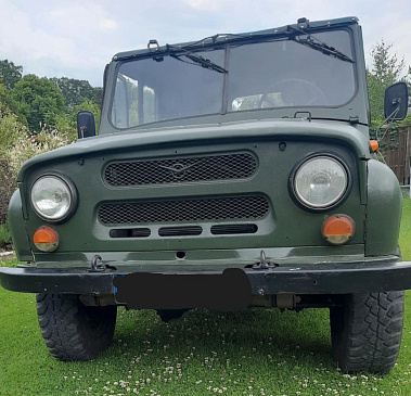 В Европе продают модернизированный советский УАЗ дешевле миллиона