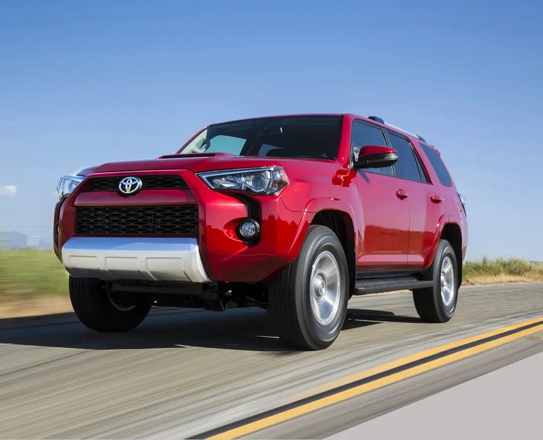 Внедорожник Toyota 4Runner на фестивале кантри