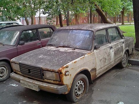 В РФ появится штраф за брошенные машины