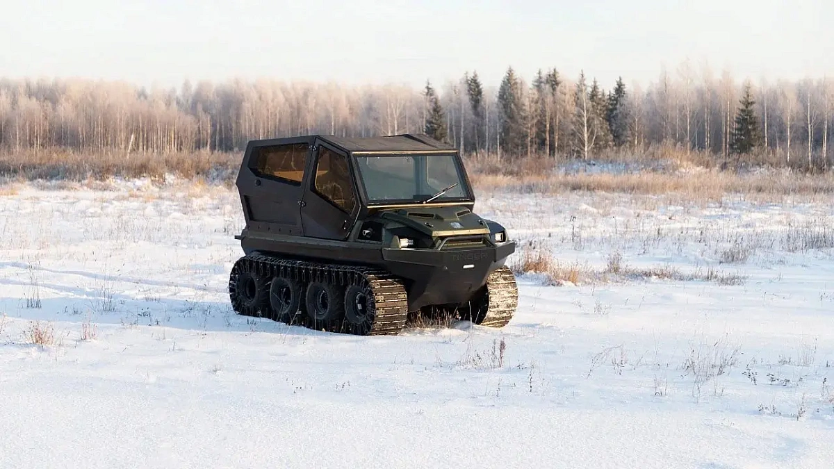 На видео продемонстрировали российский уникальный вездеход Tinger Armor