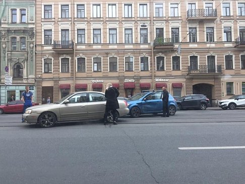 В Петербурге дорожные аварии блокировали трамвайное движение