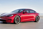 «Заряженный» электрокар Tesla Model S Plaid разгоняется до сотни быстрее, чем тормозит