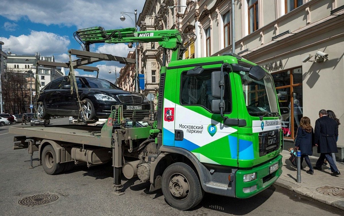 Назвали московские улица, откуда чаще всего эвакуировали авто