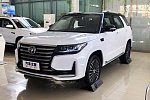 Китайские автосалоны получили первую партию обновленных внедорожников Changan CS95 