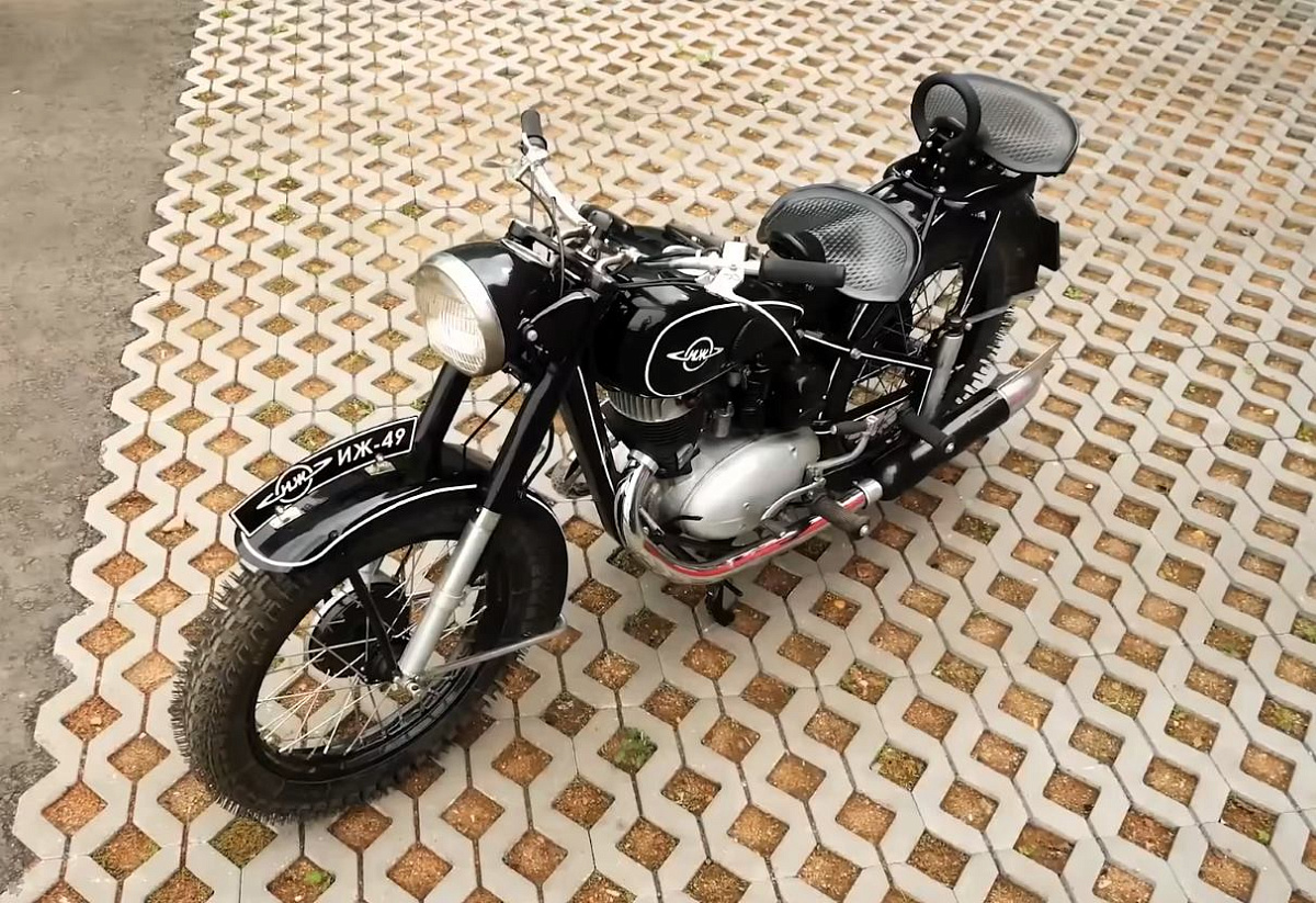 Самые экономичные серийные мотоциклы Советского Союза – по слухам, им хватало стакана бензина на всю ночь