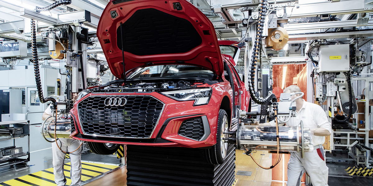 Автопредприятие Audi в Венгрии завершает экспорт кроссоверов Q3 и купе TT на российский рынок