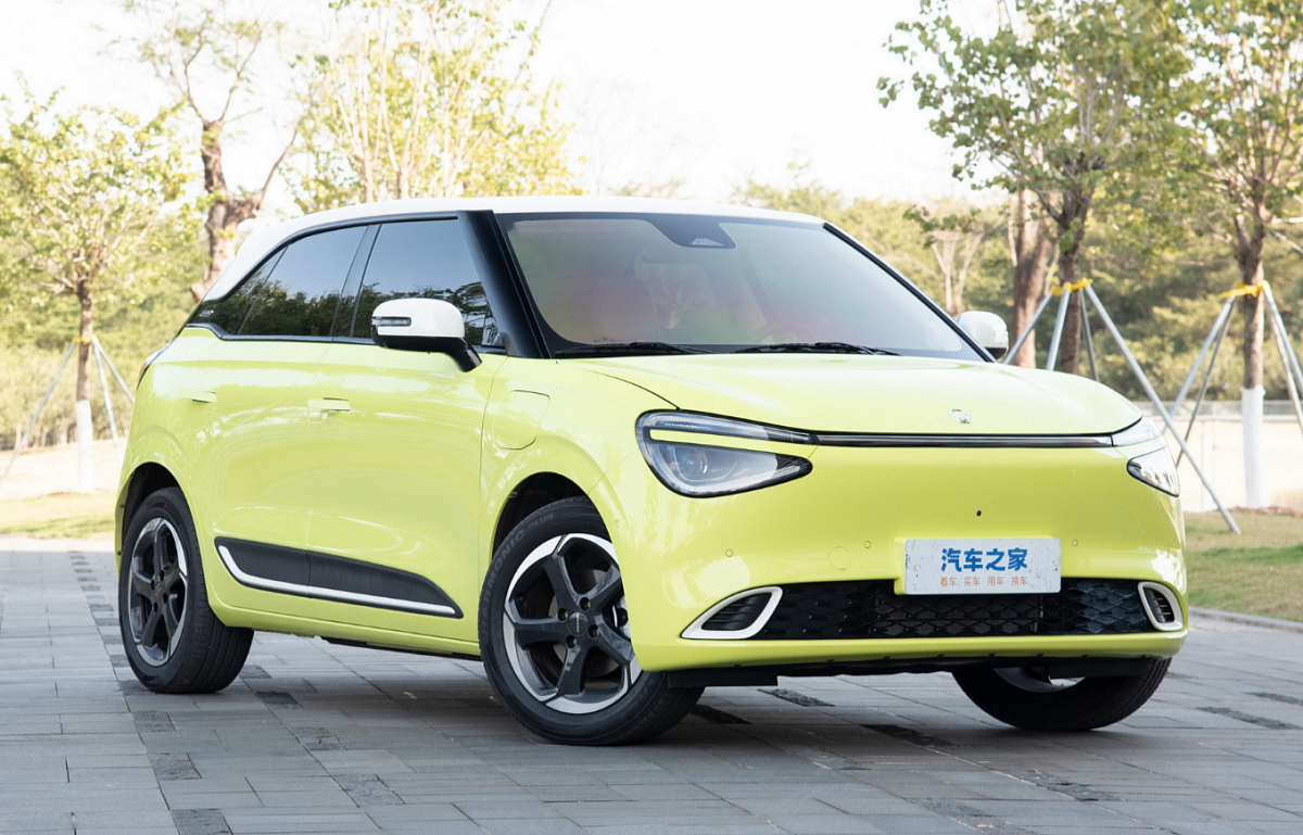 Dongfeng представила бюджетный электромобиль Nammi 01 дешевле миллиона рублей