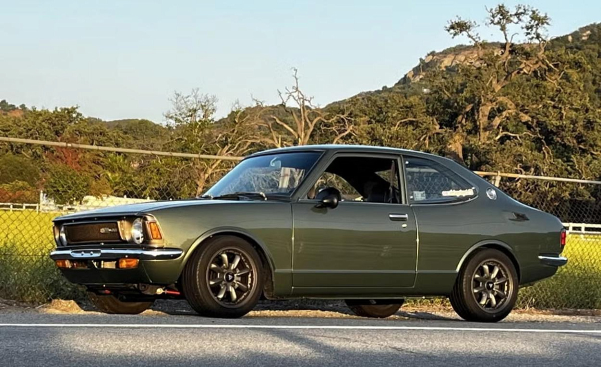 На аукционе продают спортивную версию Toyota Corolla 1972 года 
