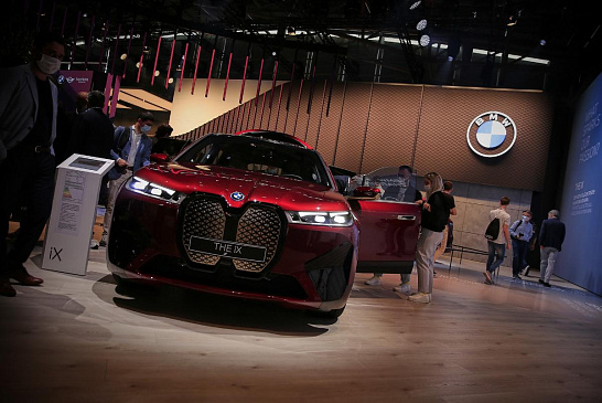 Электрокар BMW iX получает динамики с настоящими бриллиантами для оптимального звука