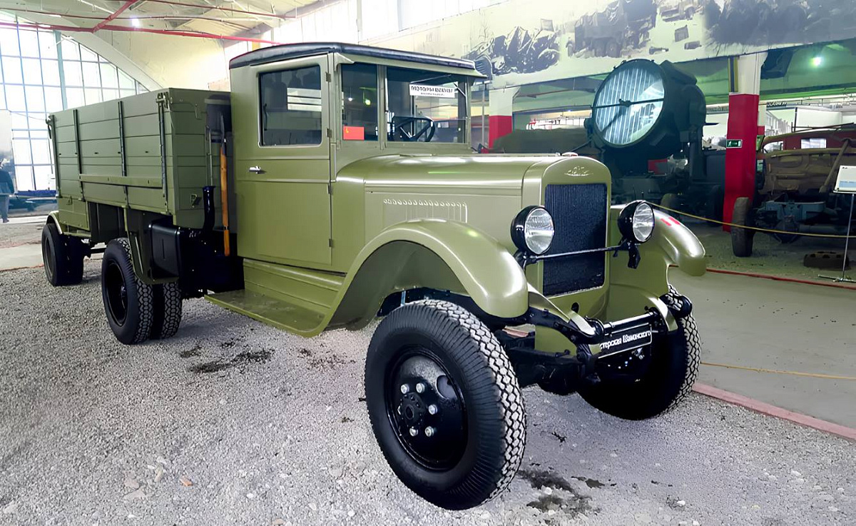 Легенда бездорожья: как советский грузовик ЗИС‑32 покорял самые трудные пути