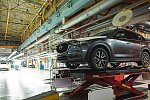 Завод Mazda в РФ возобновляет работу после технического обслуживания оборудования