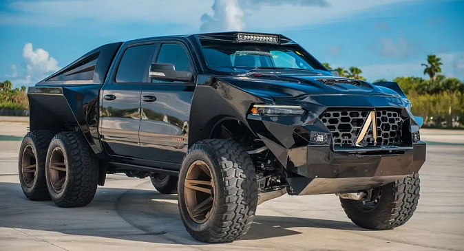 Внедорожник Ram 1500 TRX на базе Apocalype 6×6 Juggernaut приземлился с другой планеты