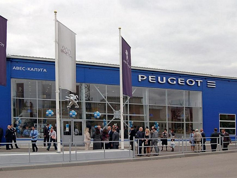 Скутеры Peugeot в России будут стоить минимум 349 тыс. рублей 