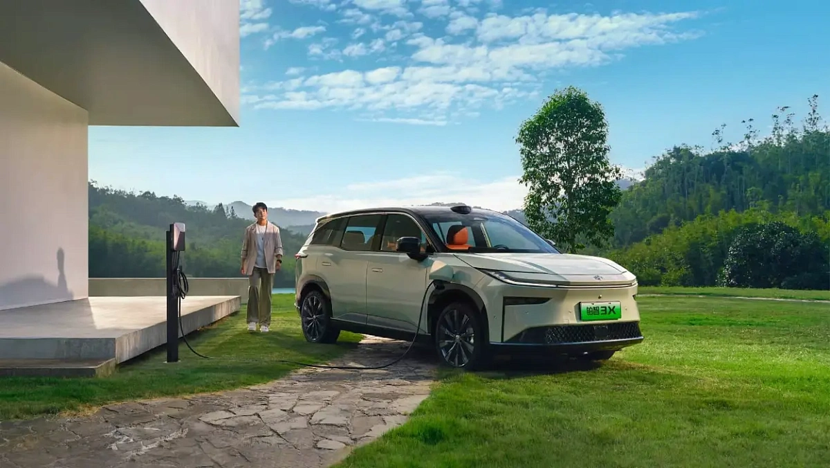 Электромобиль от Toyota за 1,1 млн.руб. раскупается как "горячие пирожки" Электромобиль от Toyota за 1,1 млн.руб. раскупается как "горячие пирожки"