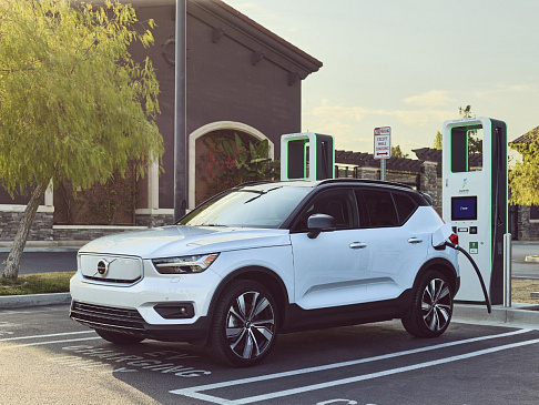 В США отзывают более 5300 автомобилей Volvo XC40 Recharge