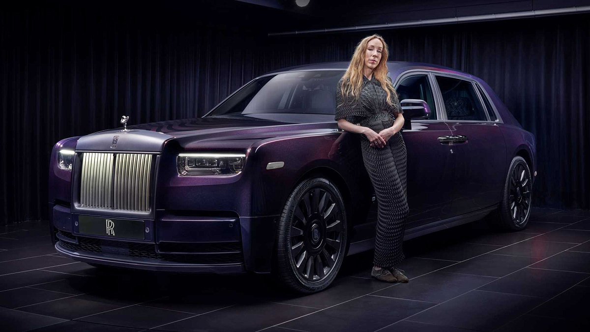 Компания Rolls-Royce презентовала спецверсию Rolls-Royce Phantom под  названием Syntopia