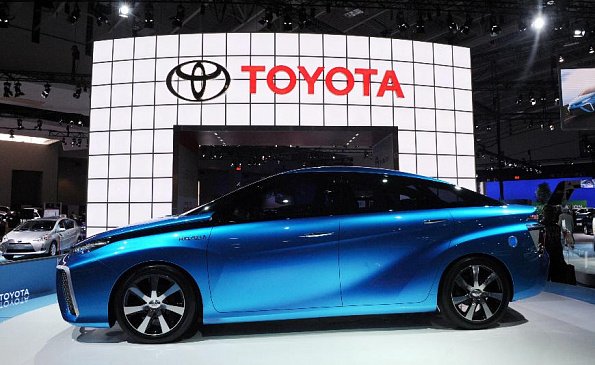 Toyota объявила об отзыве порядка 2,4 млн своих гибридов