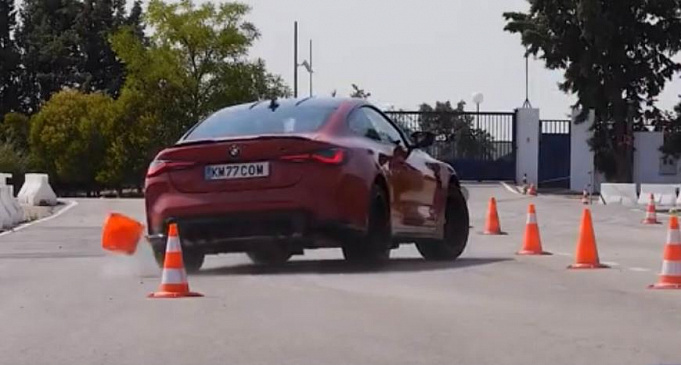 Спорткар BMW M4 2021 года провалил «лосиный» тест 