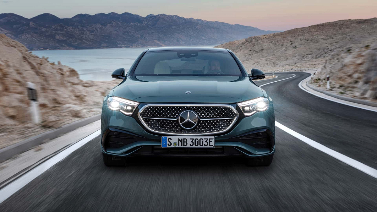 Mercedes-Benz заявил, что электромобили «технически превосходят» автомашины с электронным топливом