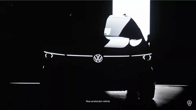 Volkswagen впервые показал обновленный VW Golf 2025 года со светящимся логотипом