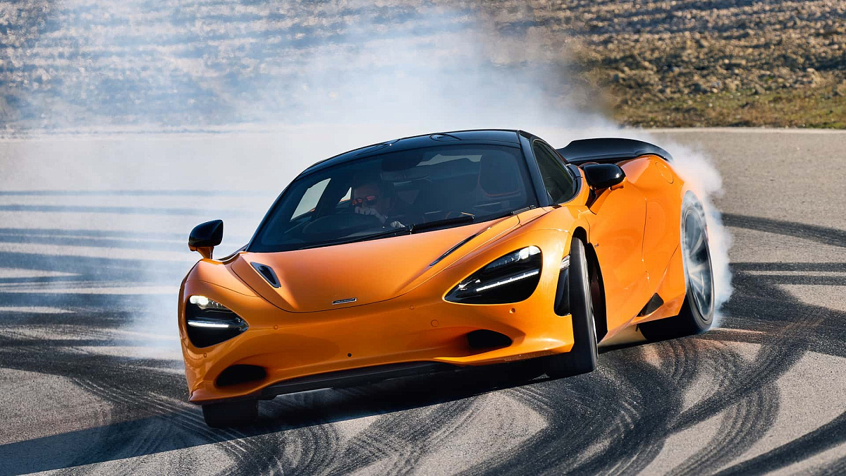 Компания McLaren объявила о разработке нового гибридного мотора V8