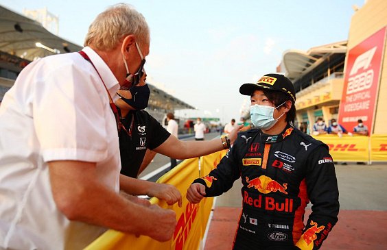 Юки Цунода выиграл первую гонку Гран-при Бахрейна в Формуле-2, Мазепин - третий