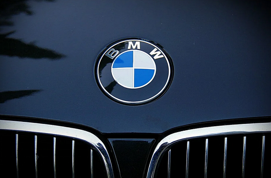 BMW работает над инновационной технологией распознавания дороги