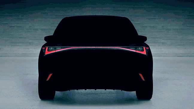 В сети появился первый тизер нового Lexus IS