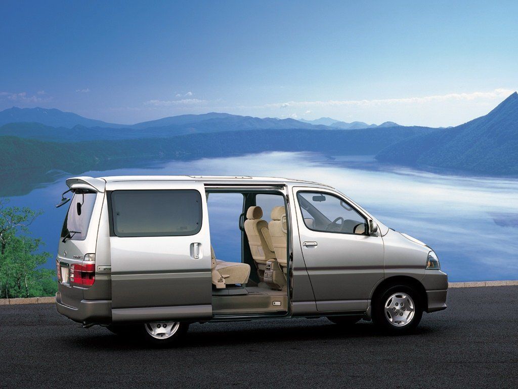 Toyota hiace картинка