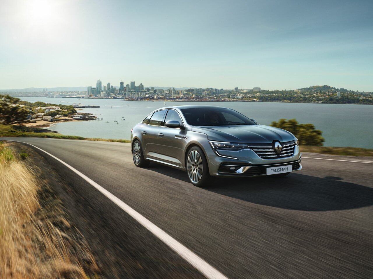 Renault Talisman I Рестайлинг 2020 – н.в. Седан: кузов, класс, тип и объём  двигателя, коробка передач, разгон, фото - CarsWeek.ru