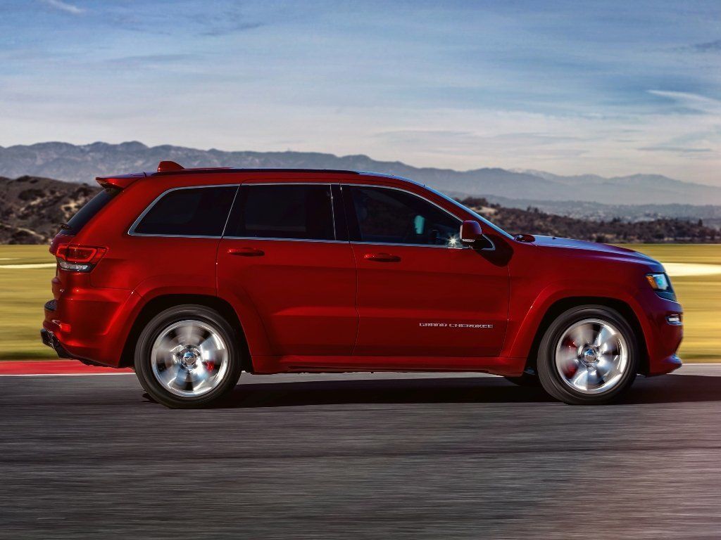 Jeep Grand Cherokee IV wk2 Рестайлинг srt