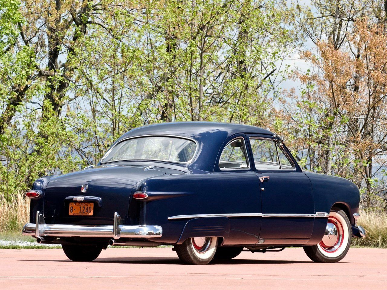 Автомобили Ford Custom 1949 - 1955 Купе.