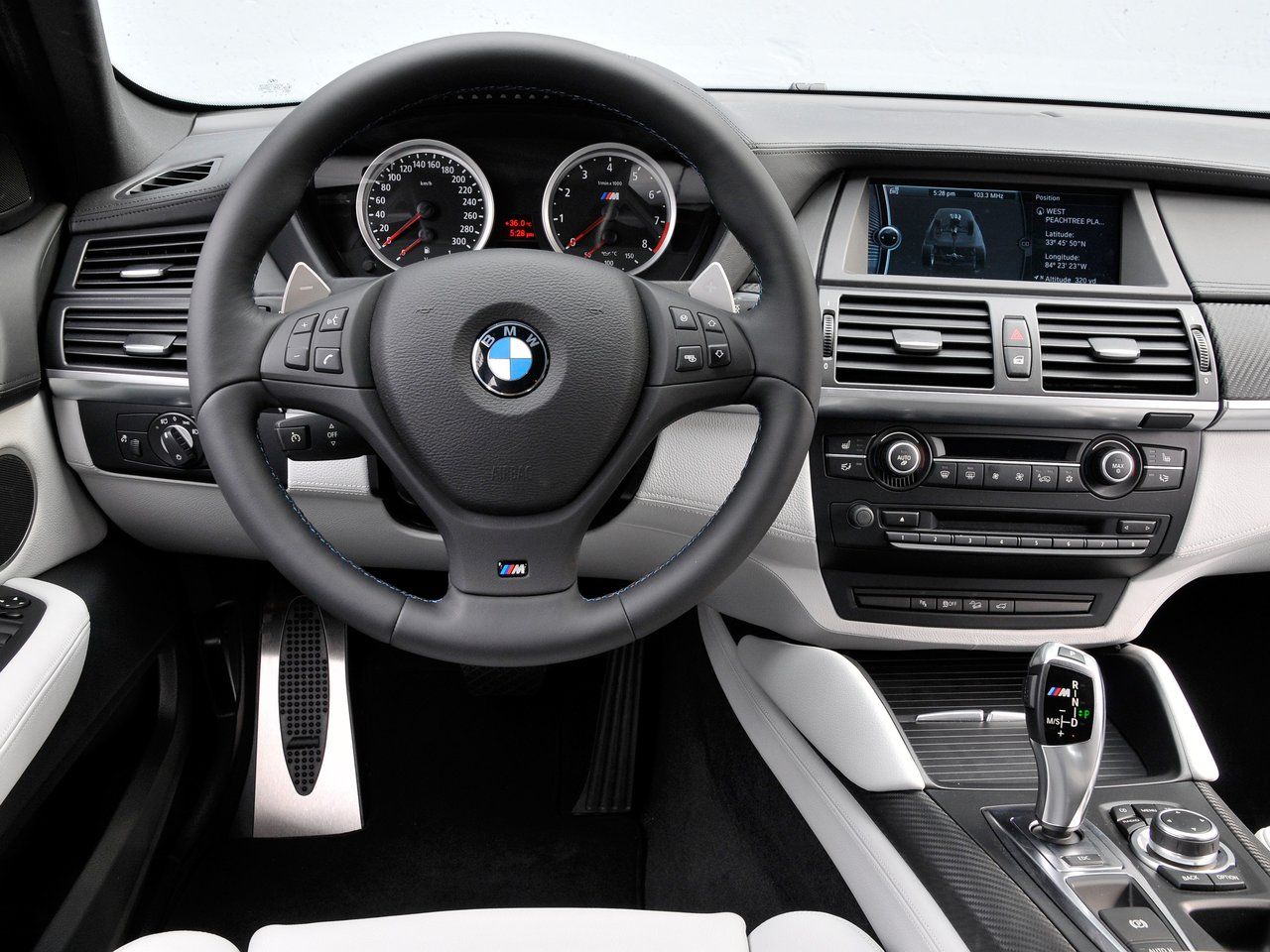 BMW x6 2012 салон