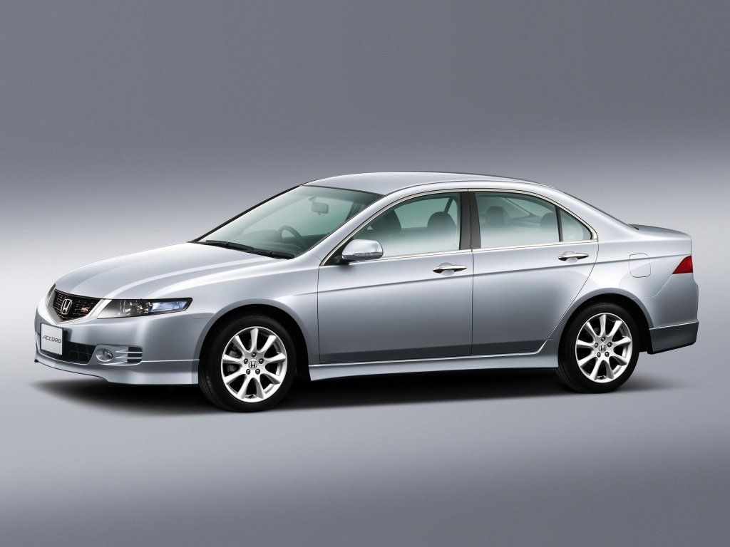 Honda Accord VII Рестайлинг 2005 – 2008 Седан: кузов, класс, тип и объём  двигателя, коробка передач, разгон, фото - CarsWeek.ru