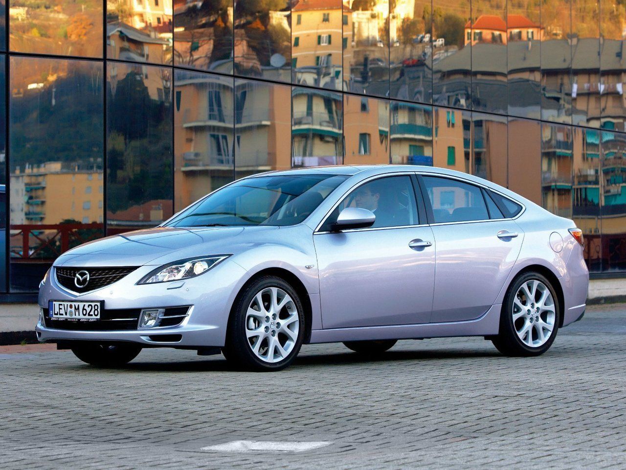 Mazda 6 II (GH) 2007 – 2009 Лифтбек: кузов, класс, тип и объём двигателя,  коробка передач, разгон, фото - CarsWeek.ru