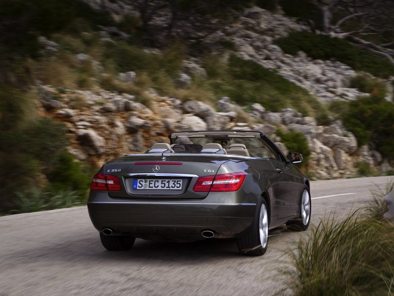 Mercedes e 212 Cabrio