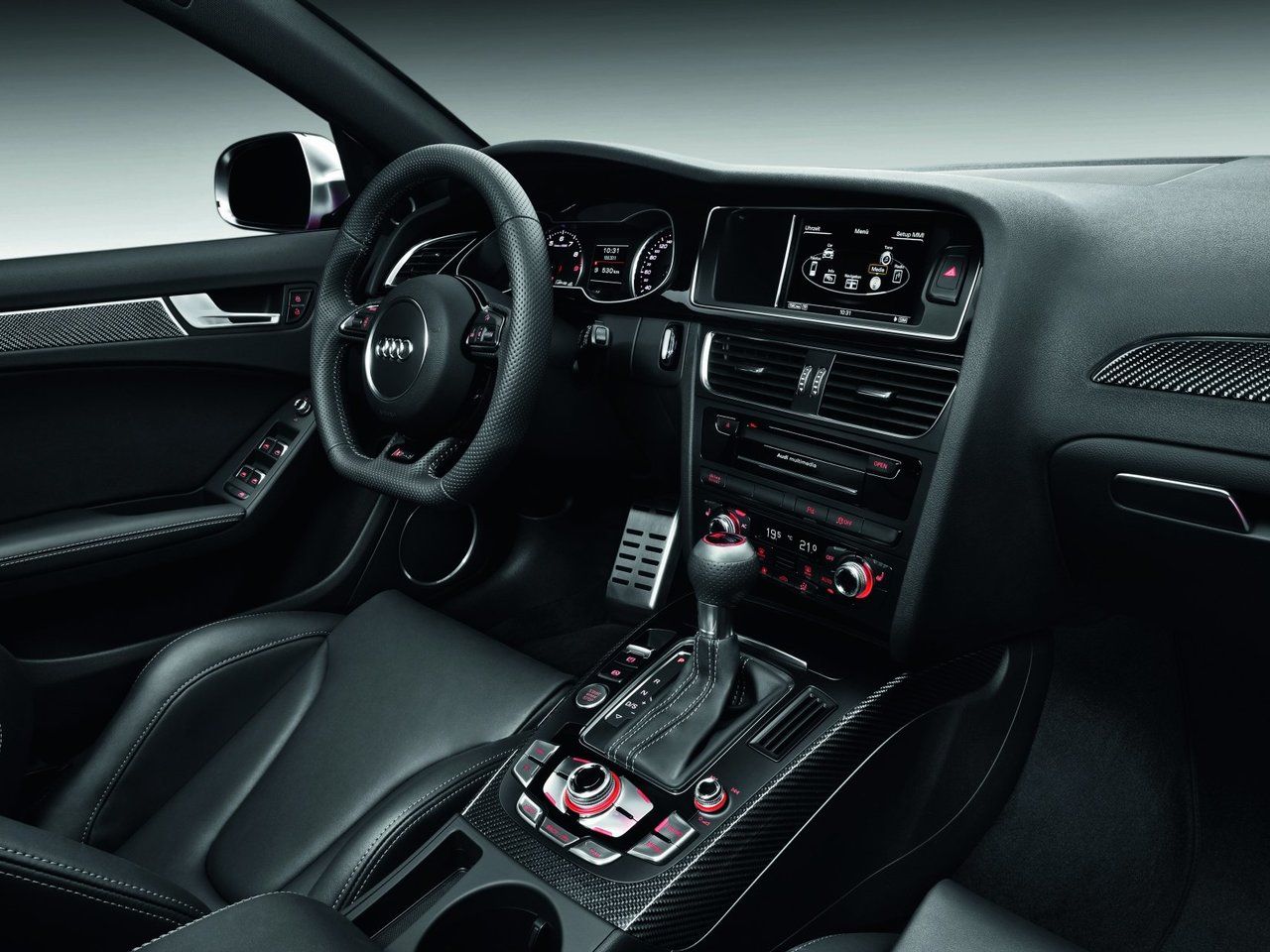 Audi rs4 avant Interior