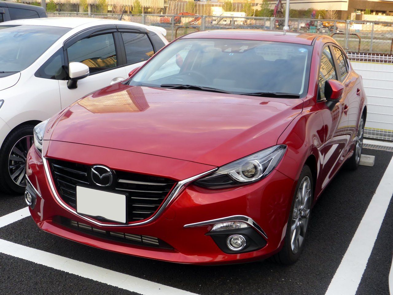 Mazda axela фото