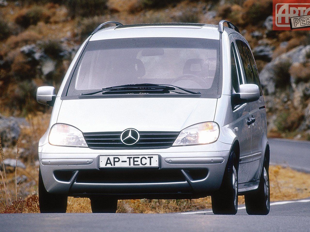 Автомобили Mercedes-Benz Vaneo 2001 - 2005 Компактвэн.