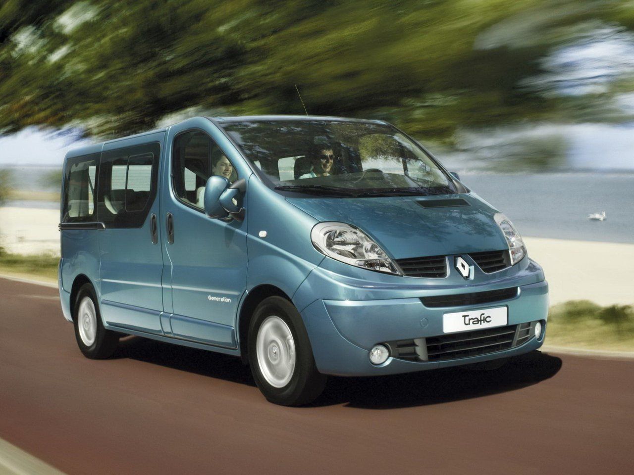 Фото renault trafic