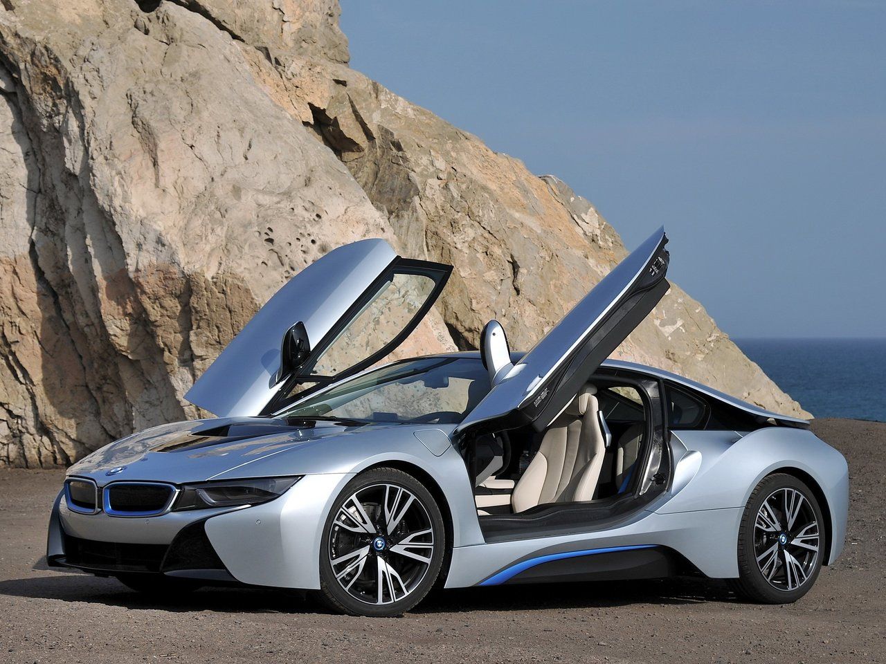 BMW i8 Coupe 2020