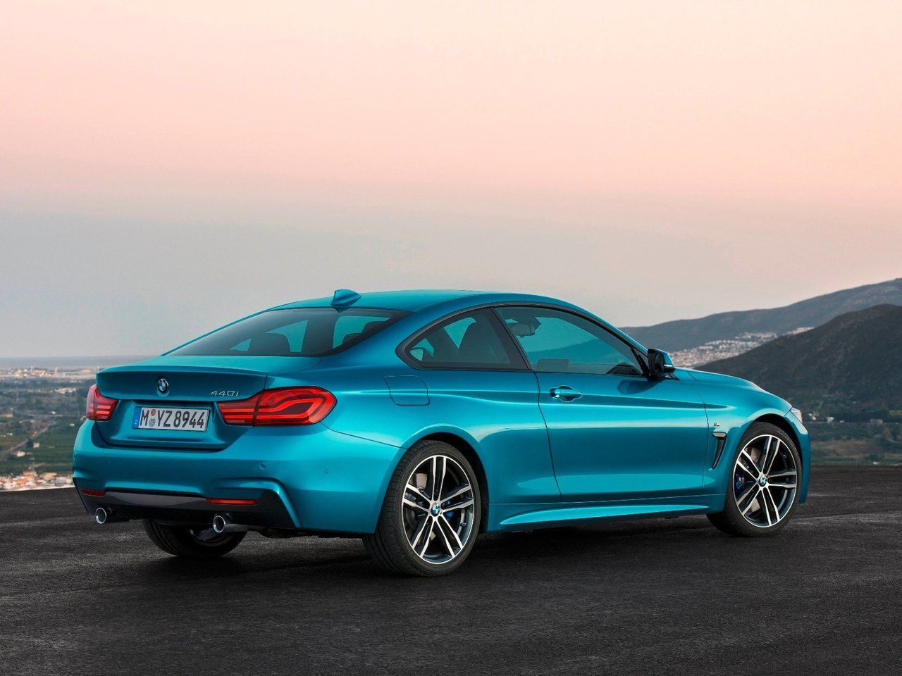 Bmw 4 фото