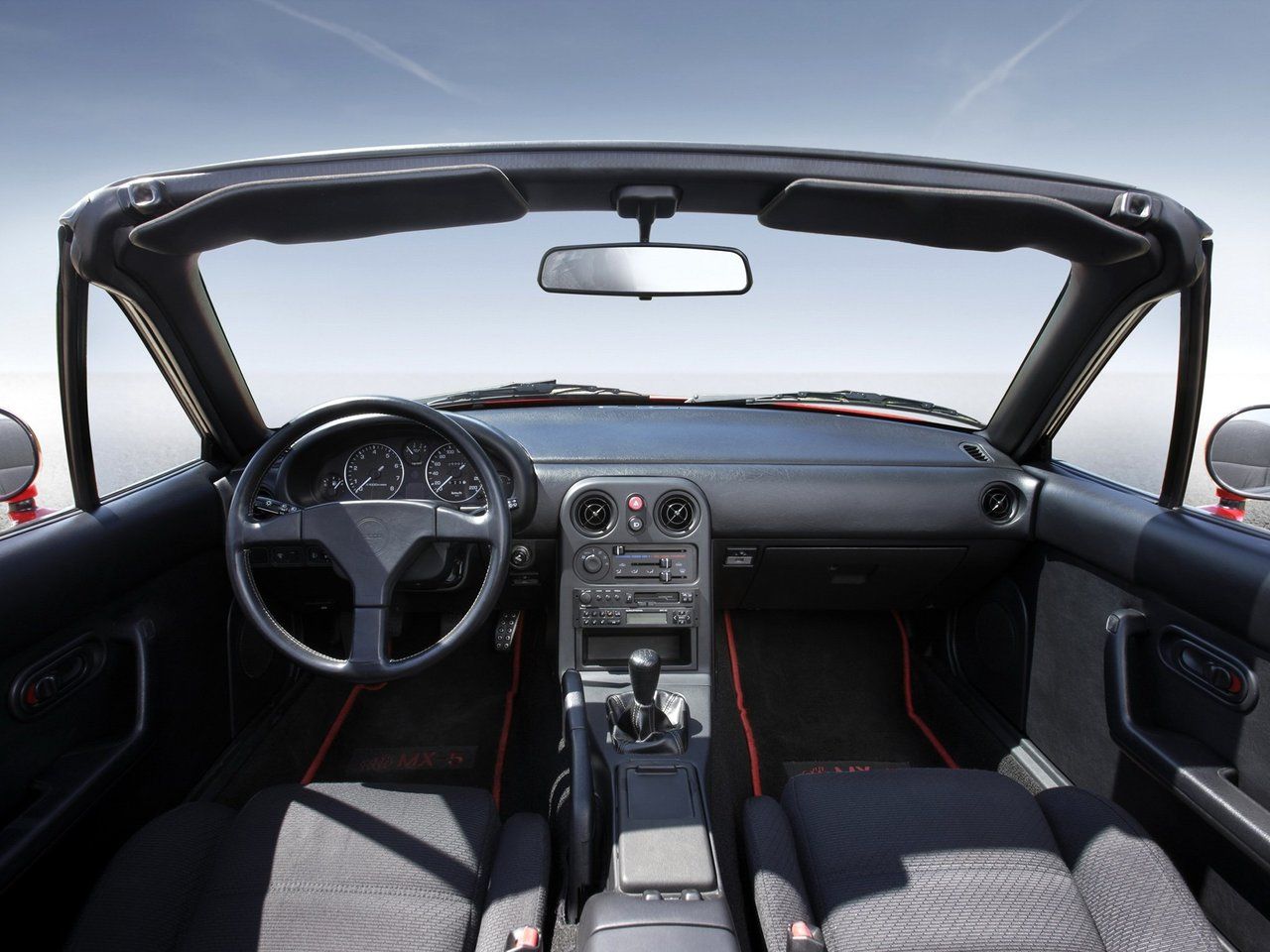 Mazda MX-5 1990 Interior